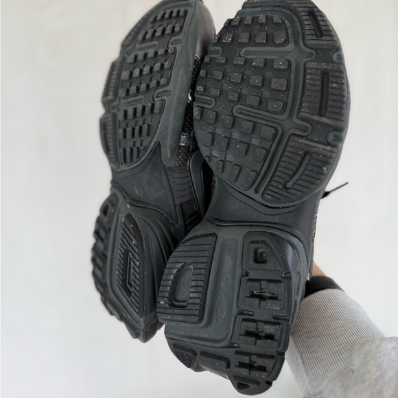 Nike V2K Run - Picture 3 of 3